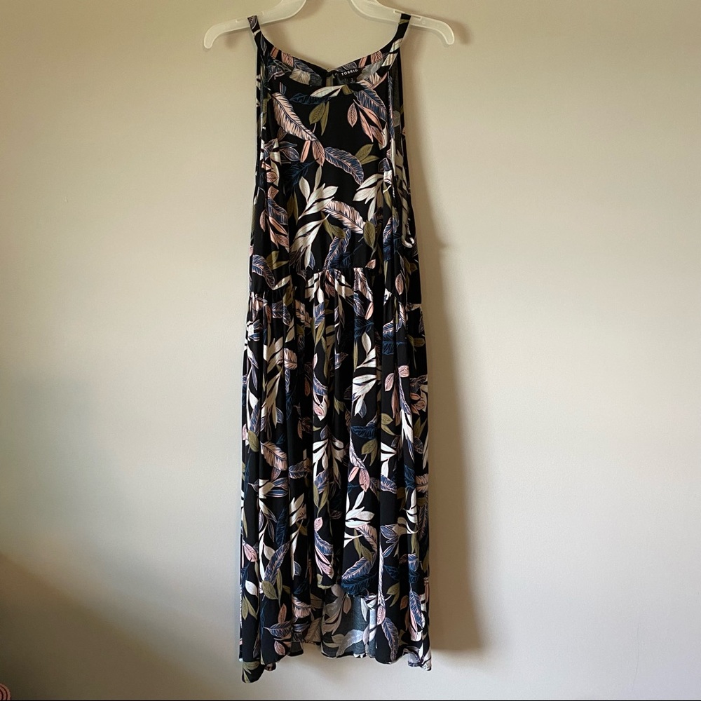 TORRID Halter feather print, hi-lo dress, Size 2 (2X)